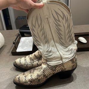 Vintage white cowboy boots